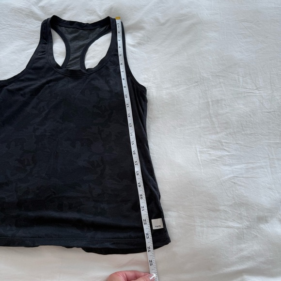Vuori Racerback Tank - Picture 4 of 5